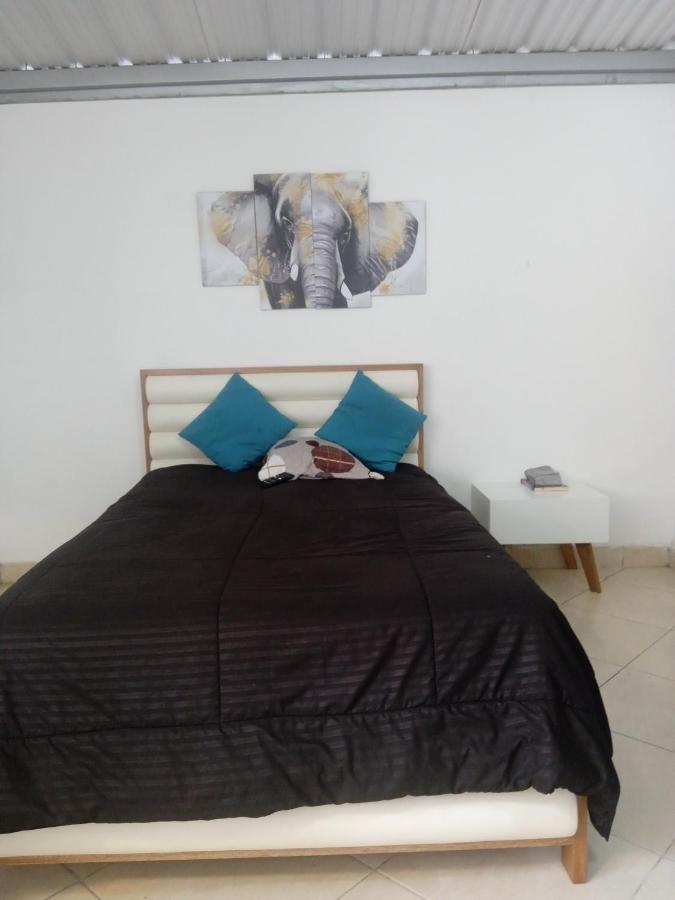 Apartaestudio Muy Bien Ubicado En Apartamento Medellín