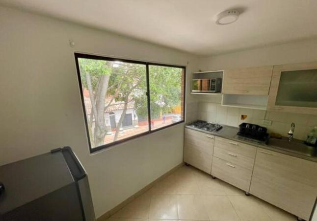 Laureles-estadio / 300m Wifi *