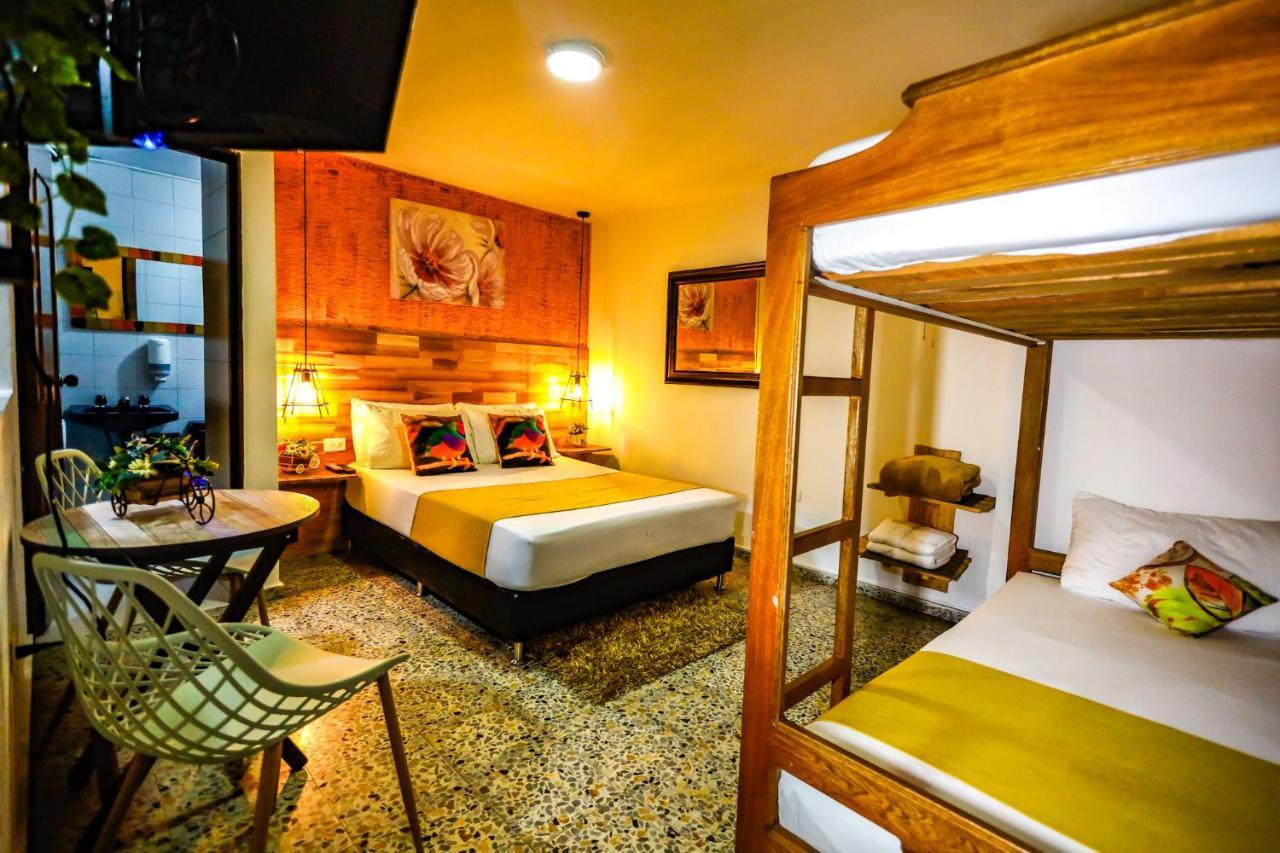The Garden Lleras 10 Hotel 3*