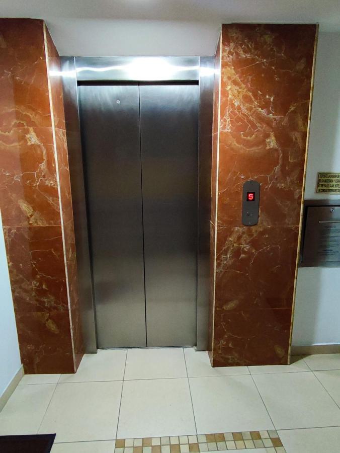 Apartamento En Laureles En La Ubicacion Ideal *