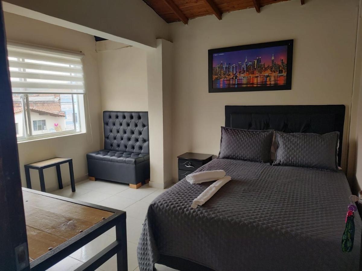 Hogar Del Viajero Habitación en casa particular Medellín