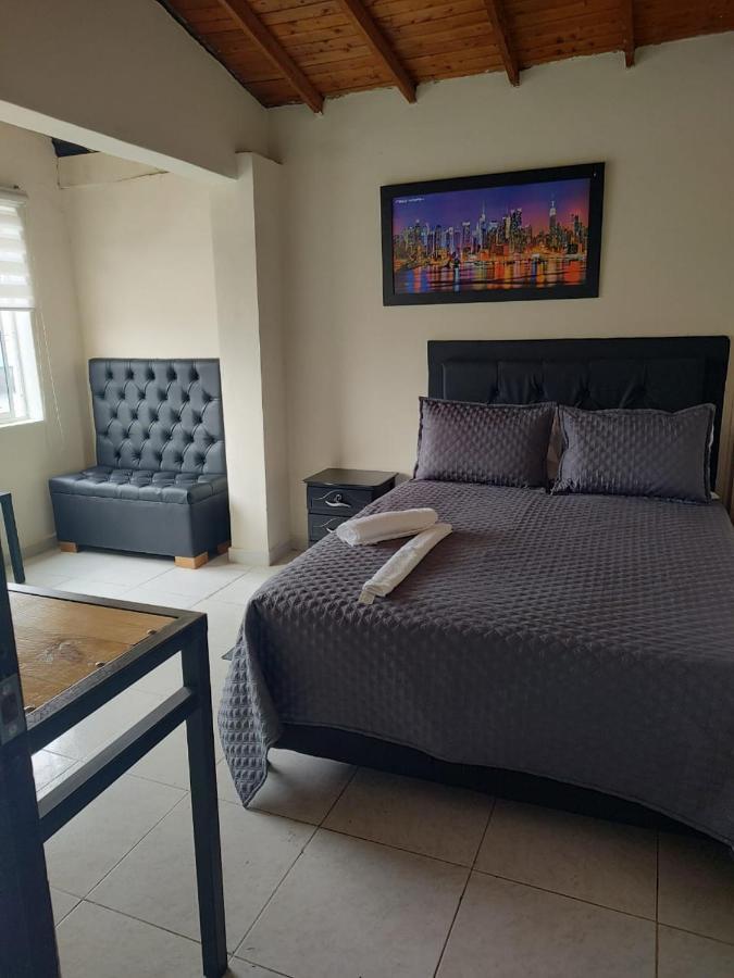 Habitación en casa particular Hogar Del Viajero Medellín
