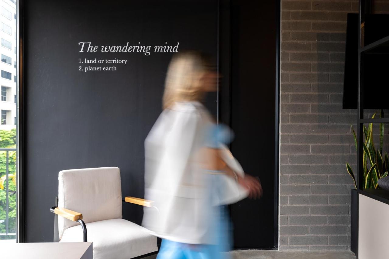 Stylish Urban In Provenza - Viu Experience