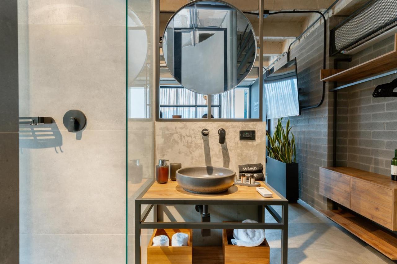 Stylish Urban In Provenza - Viu Experience *