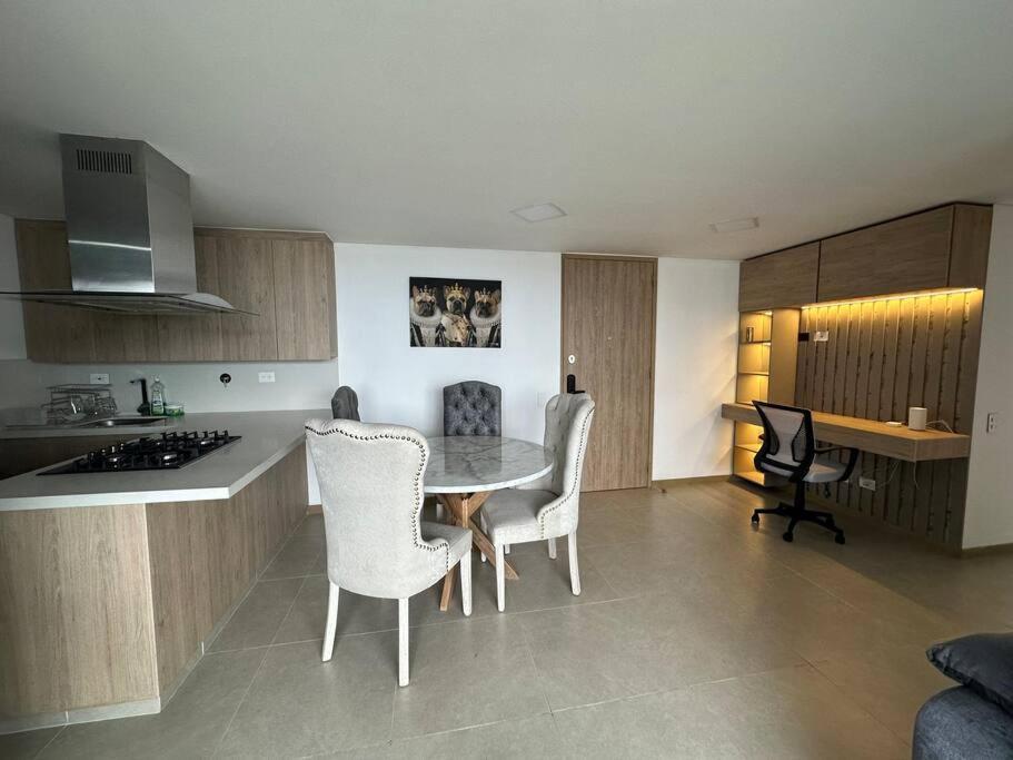 Poblado,jacuzzi,wifi,vista Exclusiva Apartment *