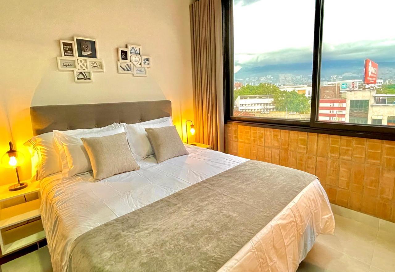 Apartahotel En Laurels *