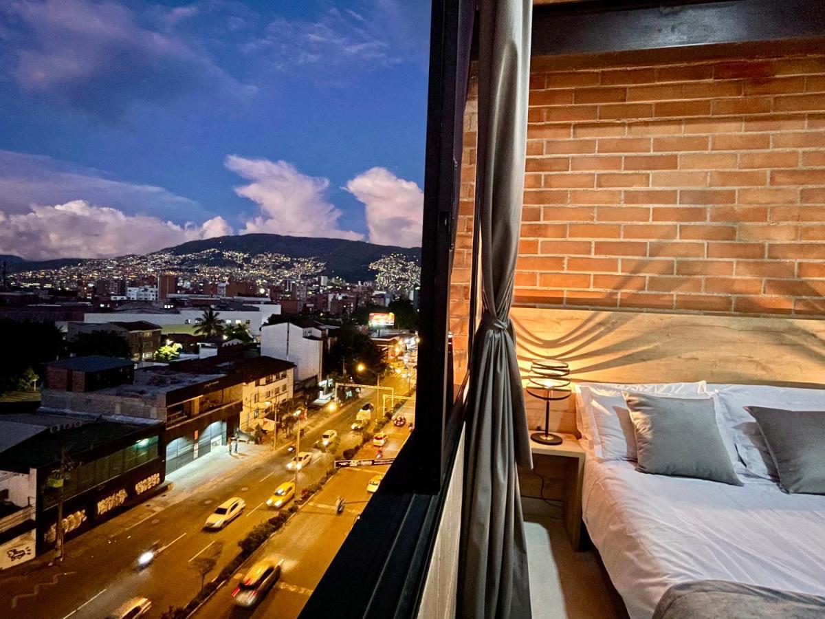 Apartahotel En Laurels *