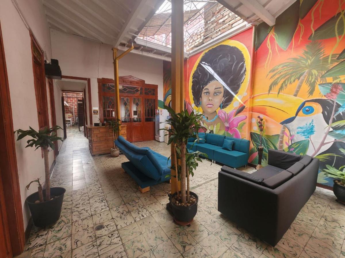 Casa Linda Medellin, Centro