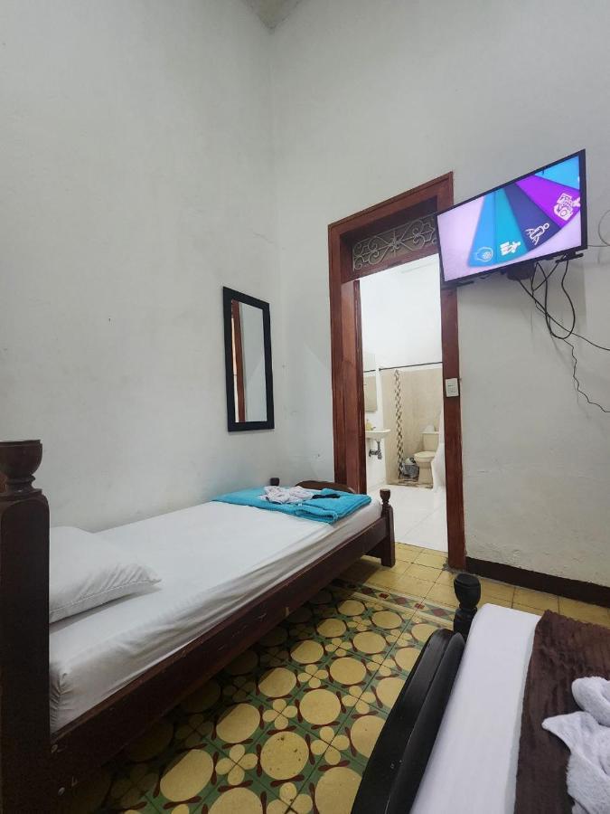 Pensión Casa Linda Medellin, Centro Medellín