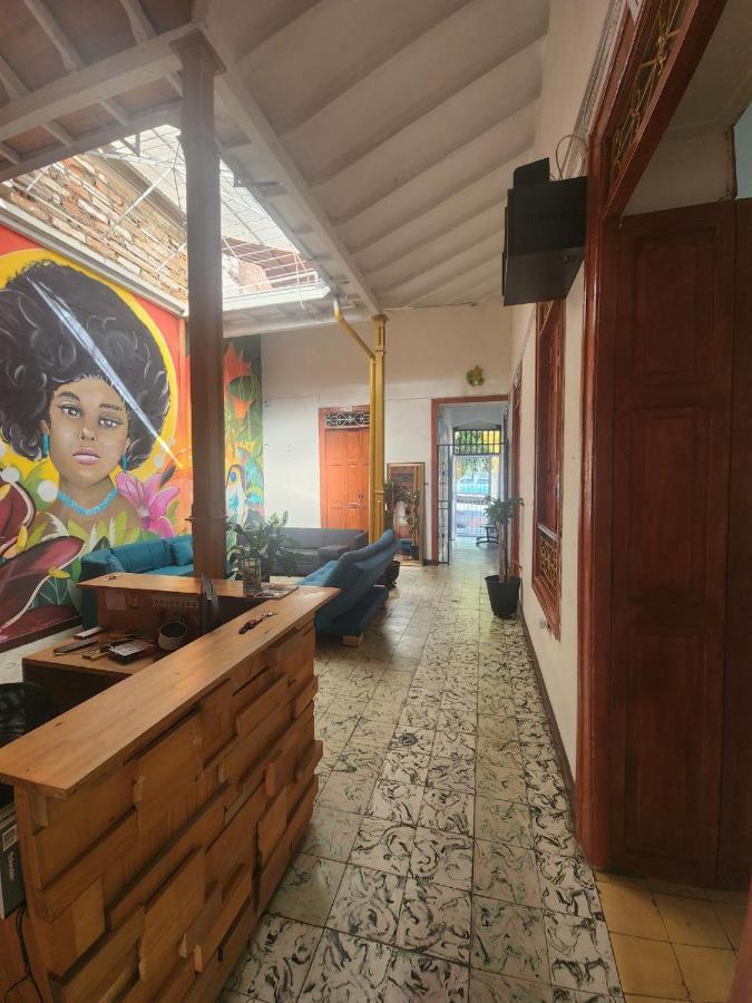 Casa Linda Medellin, Centro Pensión Medellín