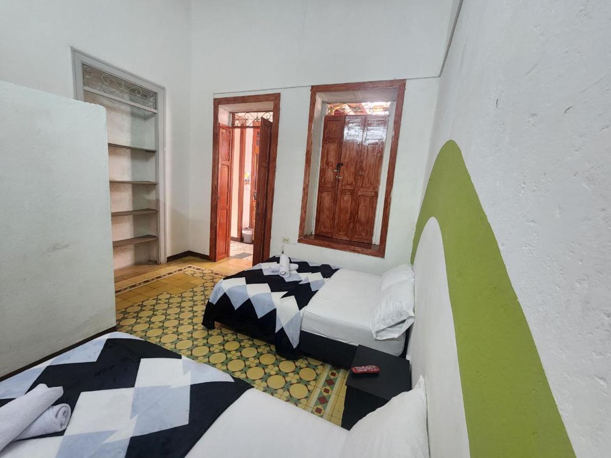 Casa Linda Medellin, Centro Pensión