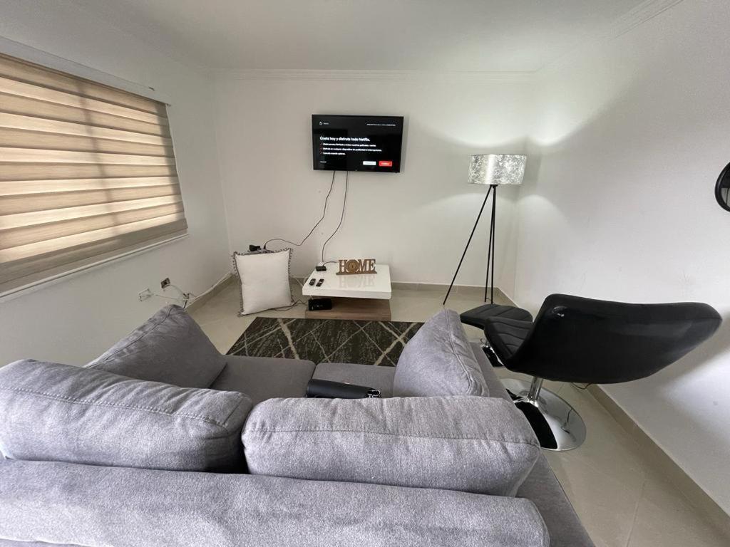 Apartamento Acogedor Apartamento A 5 Minutos Del Parque Comercial El Tesoro En El Poblado *