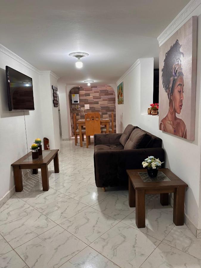 Apartamento Acogedor Cerca Al Centro De *