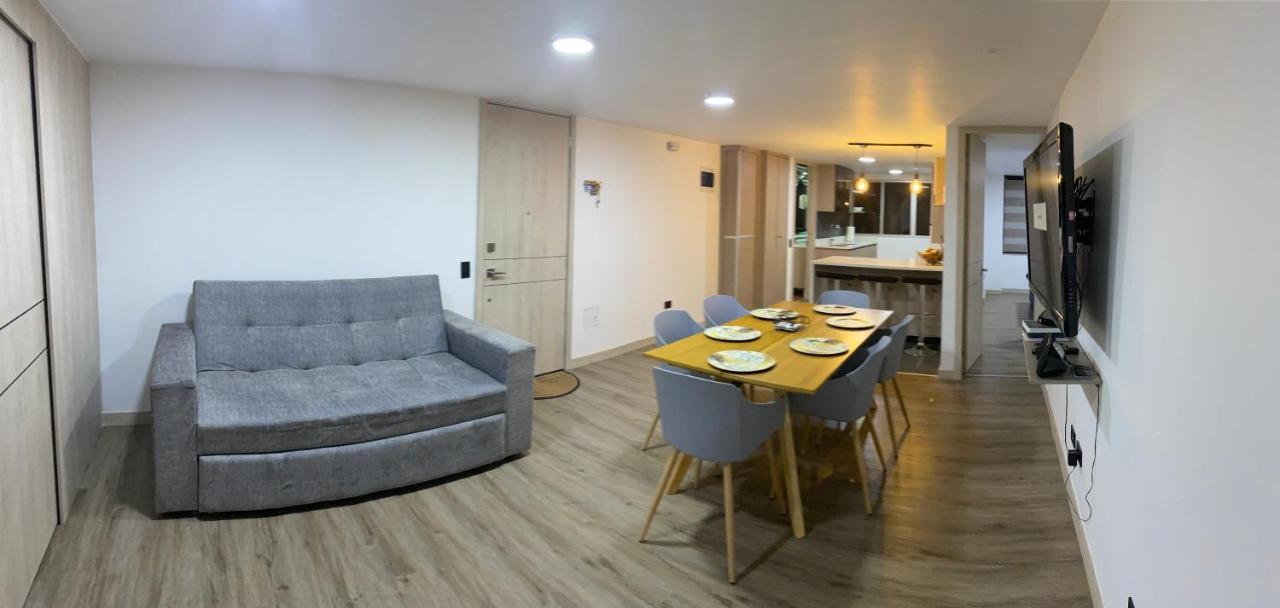 Modern, Apt/near Tourist Sites. Apartamento