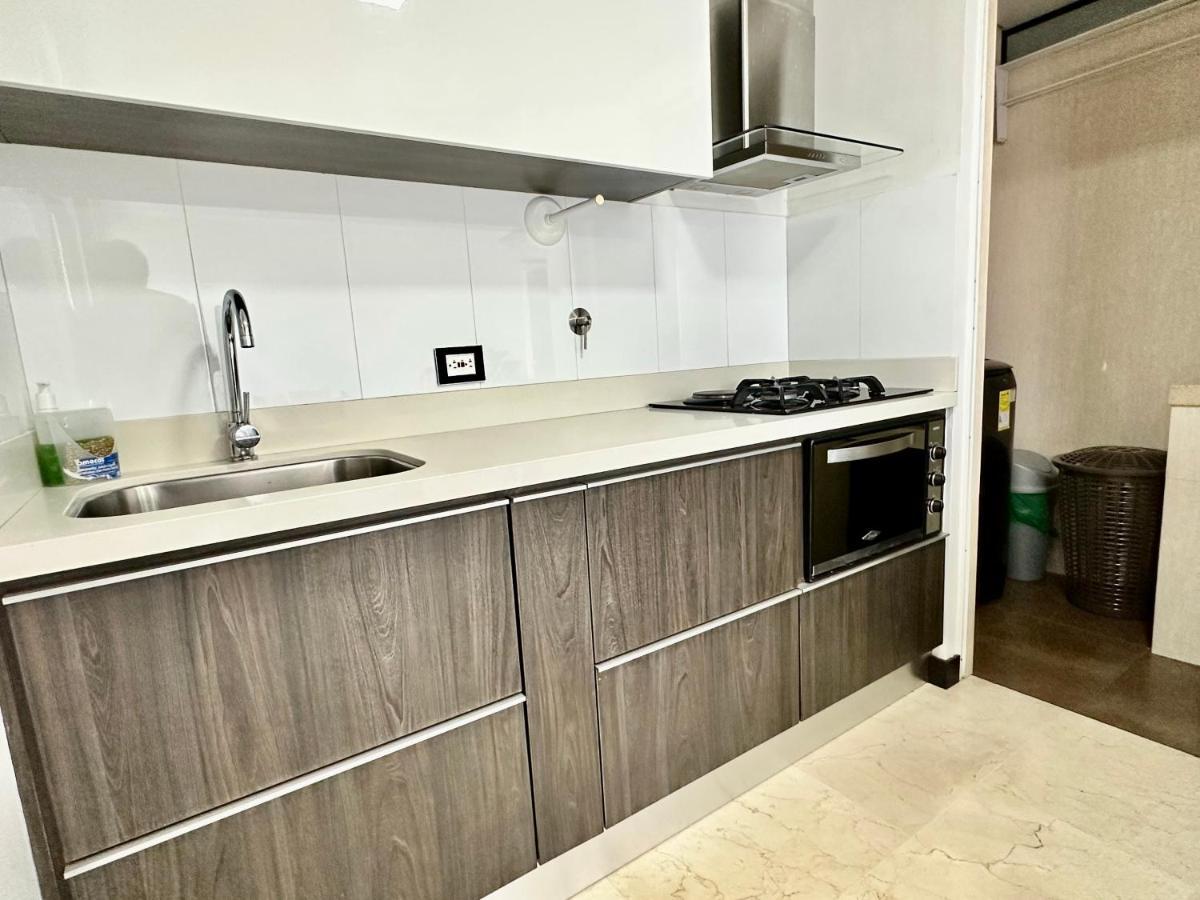 1101 El Poblado! Two Balconies & A Beautiful View Apartamento *