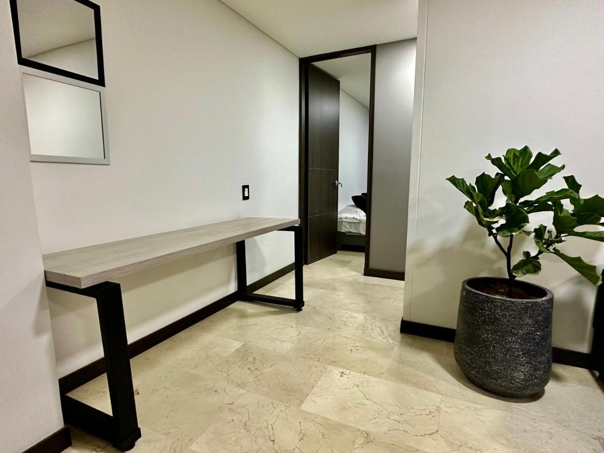 1101 El Poblado! Two Balconies & A Beautiful View Apartamento
