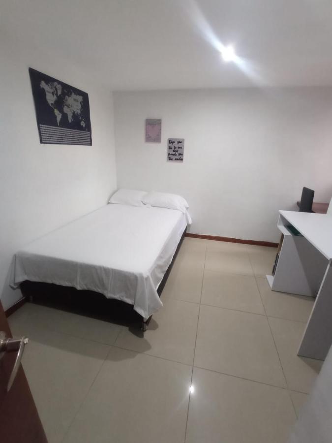 Habitación en casa particular Habitacion Privada Sector Pilarica-avenida 80