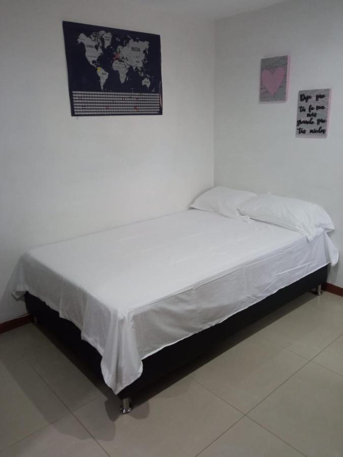 Habitacion Privada Sector Pilarica-avenida 80 Medellín