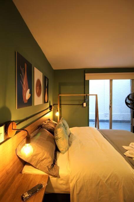 Apartment Privado Con Patio Interno One103 By Roots Medellin