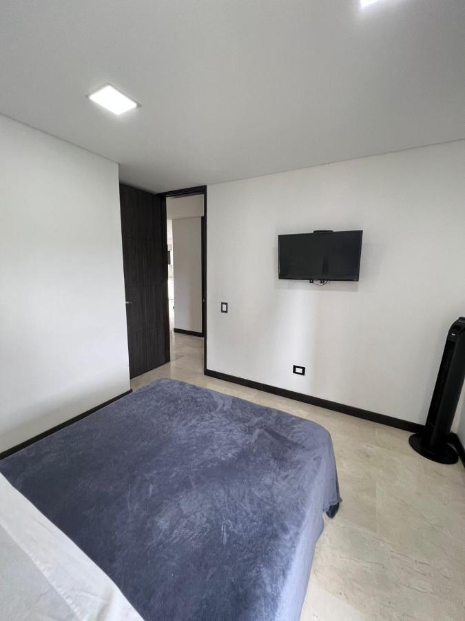 Spacious With High Views From Poblado Apartamento