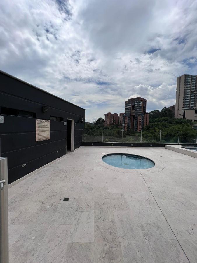 Spacious With High Views From Poblado Medellín