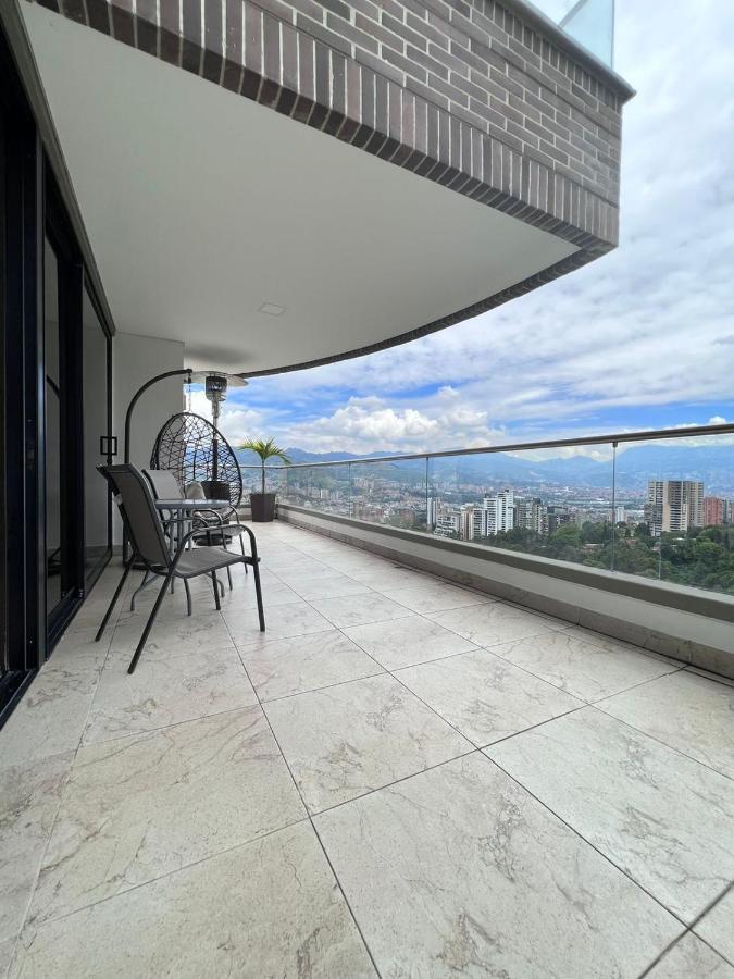Large High Views And Balcony Apartamento *