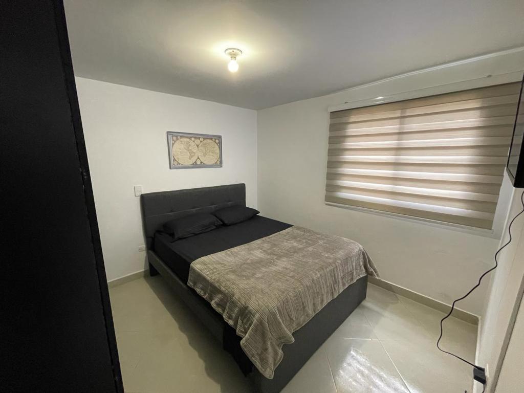 Apartamento Acogedor Apartamento A 5 Minutos Del Parque Comercial El Tesoro En El Poblado *