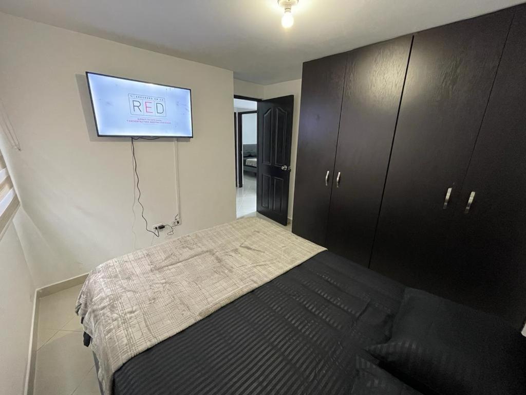 Acogedor Apartamento A 5 Minutos Del Parque Comercial El Tesoro En El Poblado *