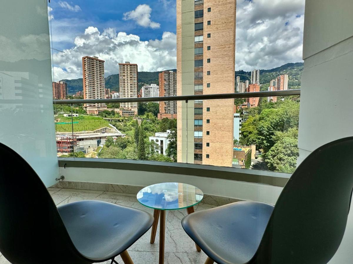 Apartamento 1101 El Poblado! Two Balconies & A Beautiful View
