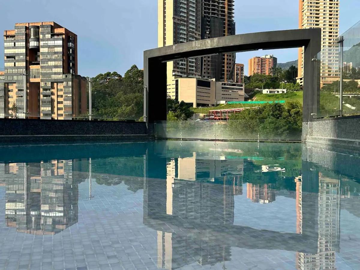 1101 El Poblado! Two Balconies & A Beautiful View * Medellín