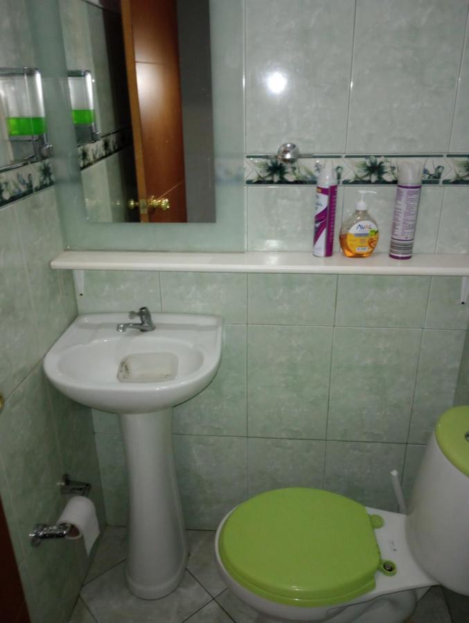 Homestay Noras Laureles *