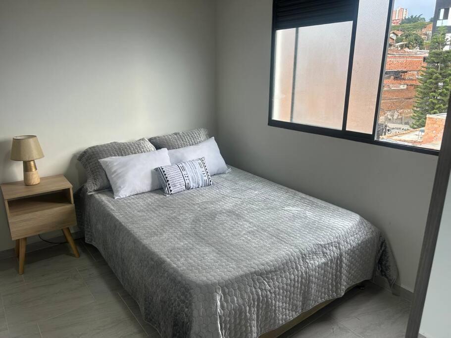 Hermoso * Medellín