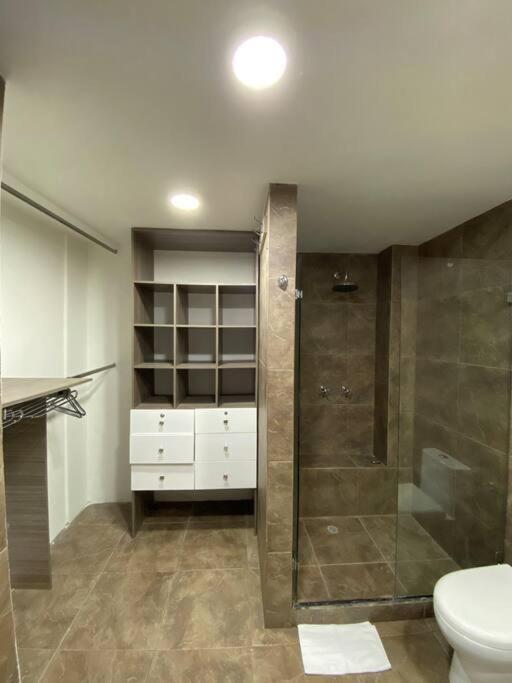Apartment Amplio Apartamento Amoblado En Mlb201 Medellin
