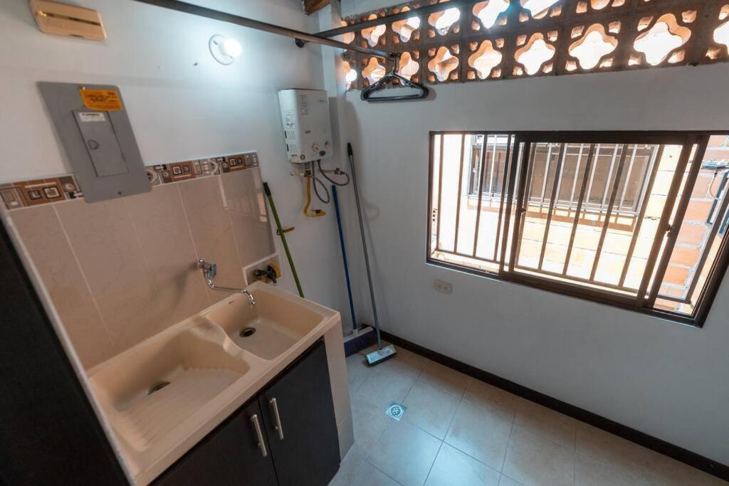 Apartamento Apartamento Familiar De 3 Mlb401 *