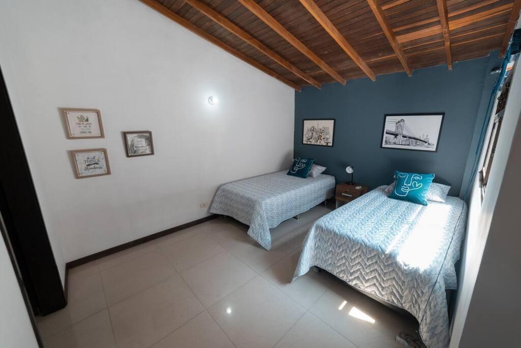 Apartamento Familiar De 3 Mlb401