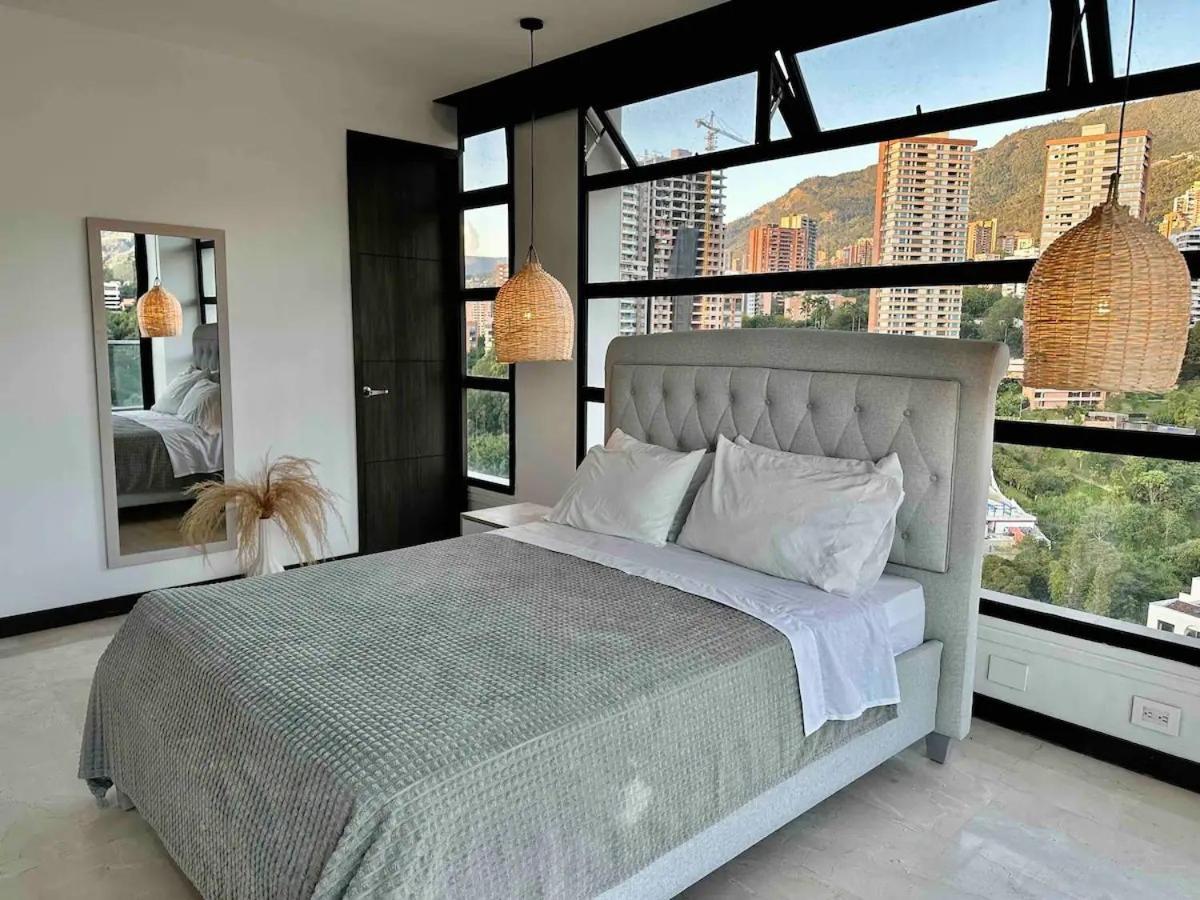 2001 El Poblado! Charming Apartamento *