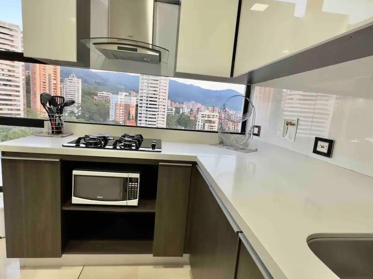 2001 El Poblado! Charming Medellín