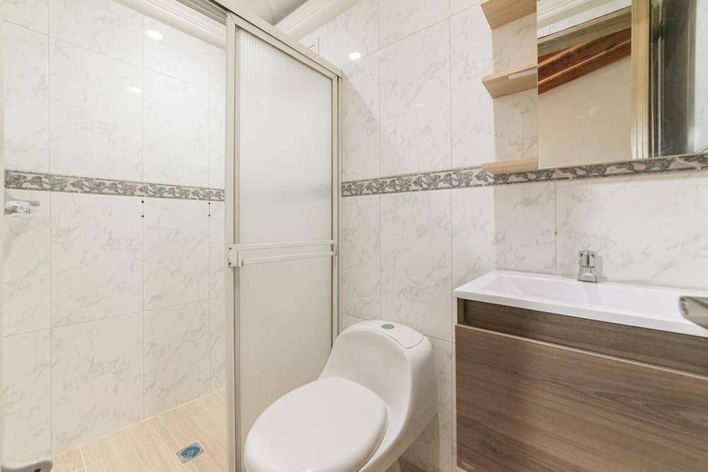 Discover Urban Life In The Heart Of 202 Apartamento *
