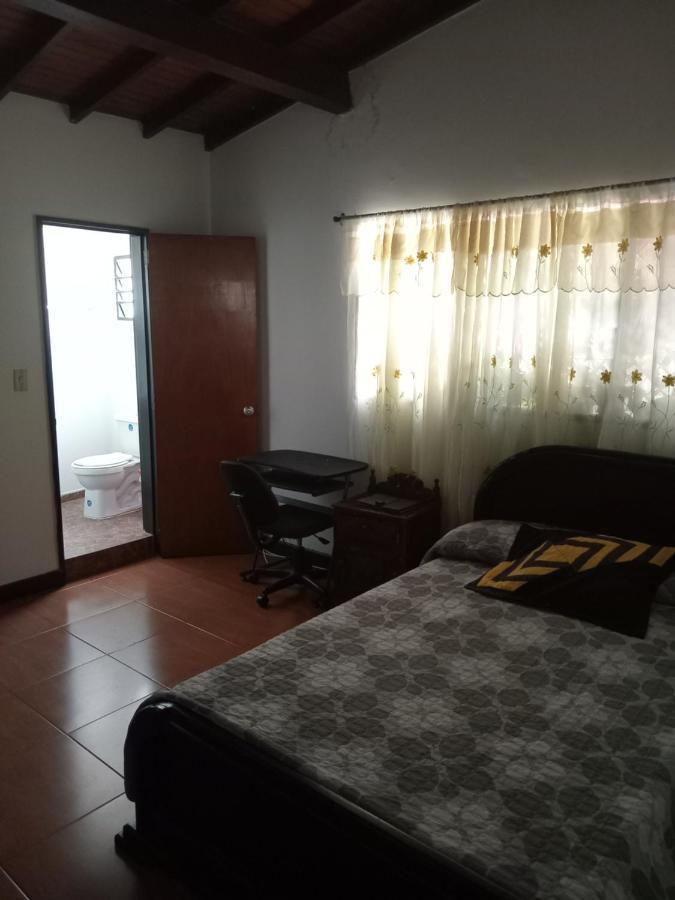 Casa Familiar
