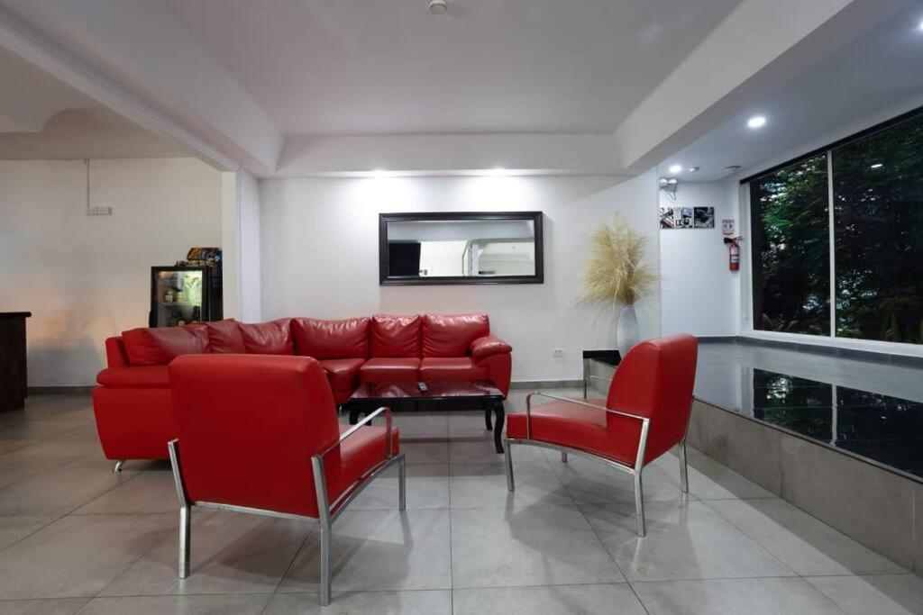 Casa Privada En El Poblado Despedidas De Soltero Fiesta Picsina Jacuzzi * Medellín
