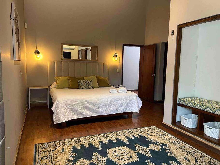 Villa Mansion Br Piscina, Jacuzzi, 6 Min De Provenza Medellín