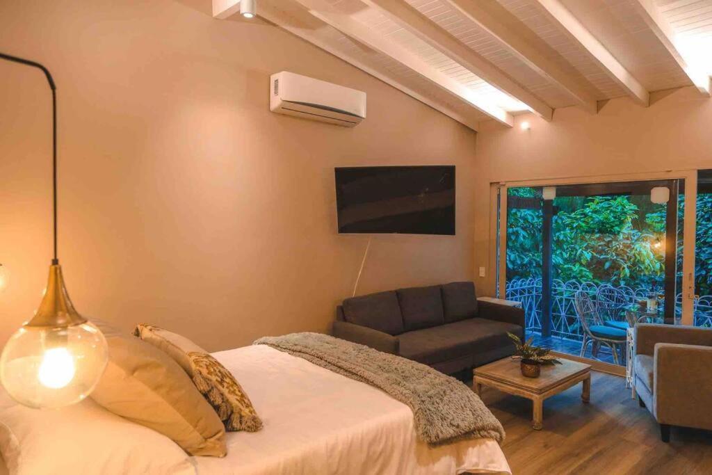Apartamento Apto Br 6 Min De Provenza, Encanto Natural