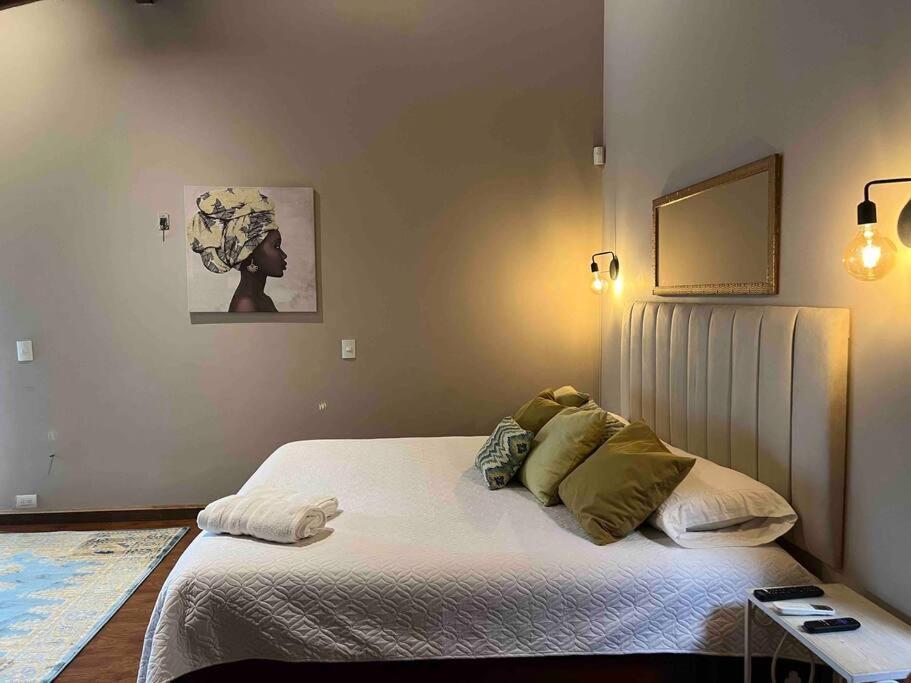 Mansion Br Piscina, Jacuzzi, 6 Min De Provenza * Medellín