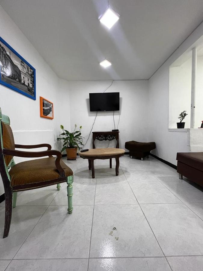 Pensión La Casa Del Tranvia