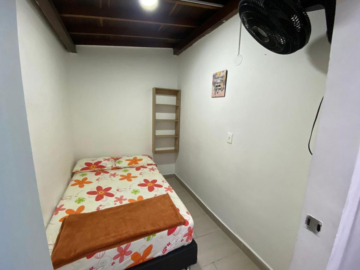 Amoblado Sector Laureles-estadio Hasta 6 Personas - Praga Apartamento *
