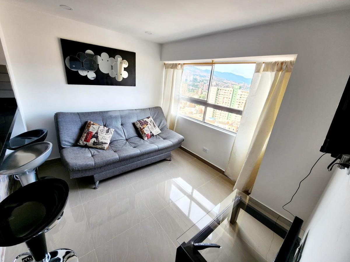 Apartamento Con Parqueadero Y Vista A La Ciudad *