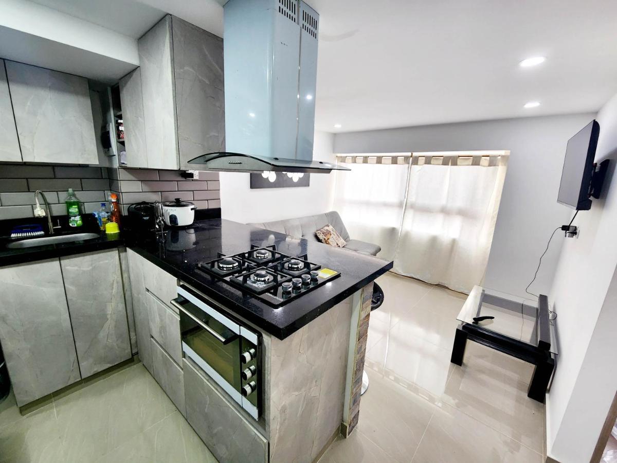 Apartamento Con Parqueadero Y Vista A La Ciudad Medellín