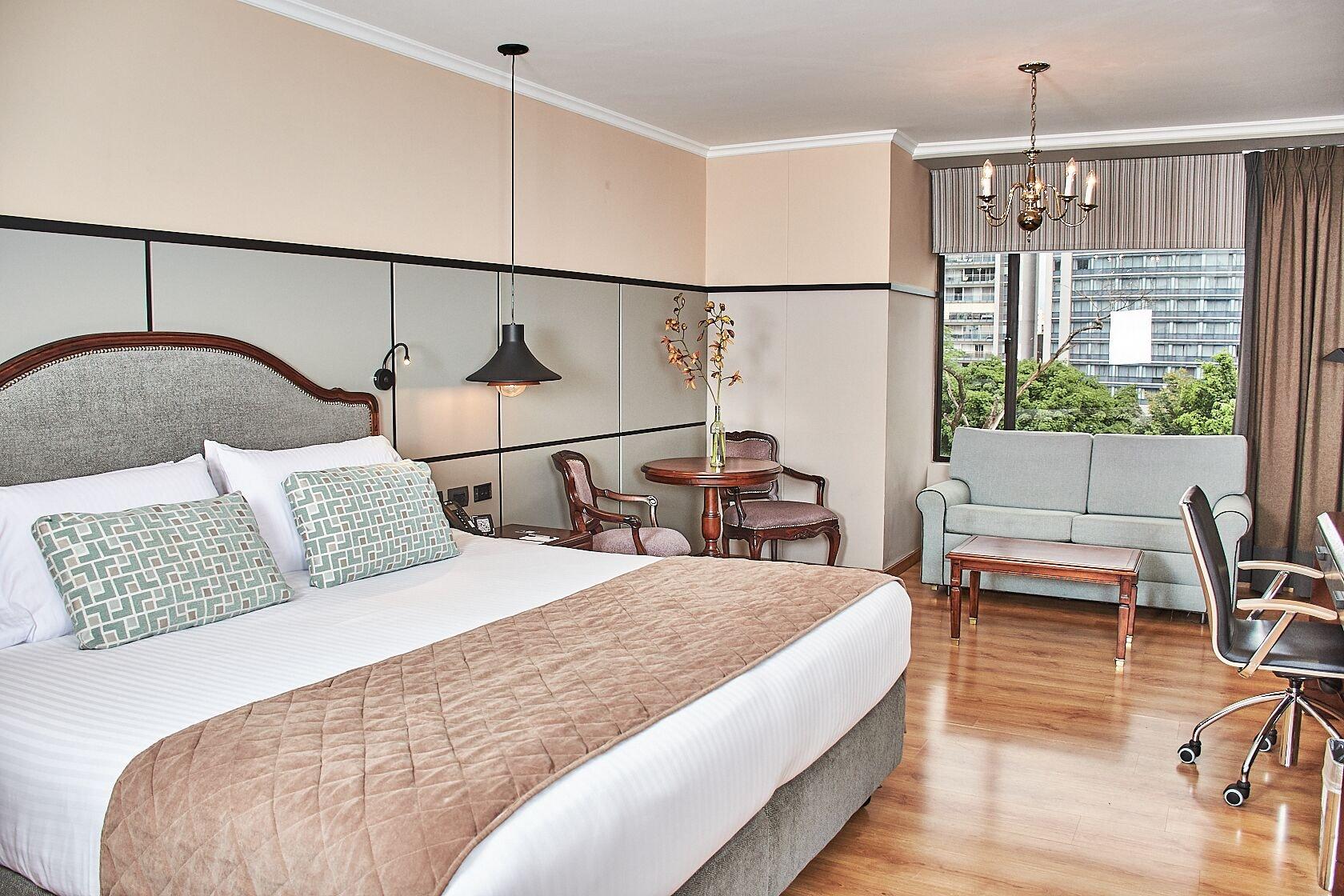 Poblado Plaza Hotel