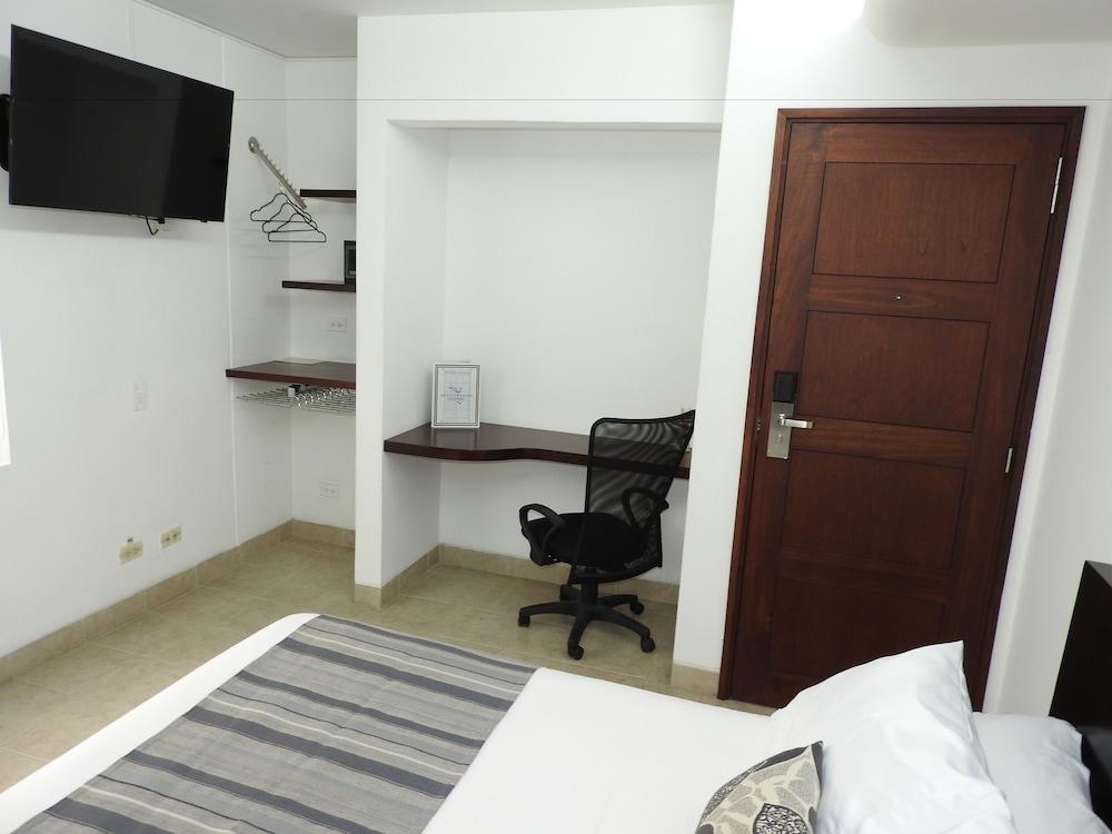 Mediterraneo 3* Medellín