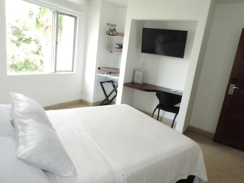 Mediterraneo 3* Medellín